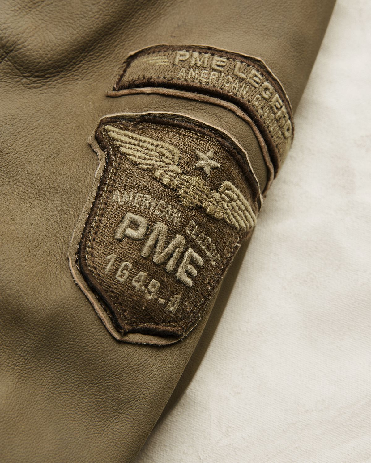 PLJ2602700-6485_12