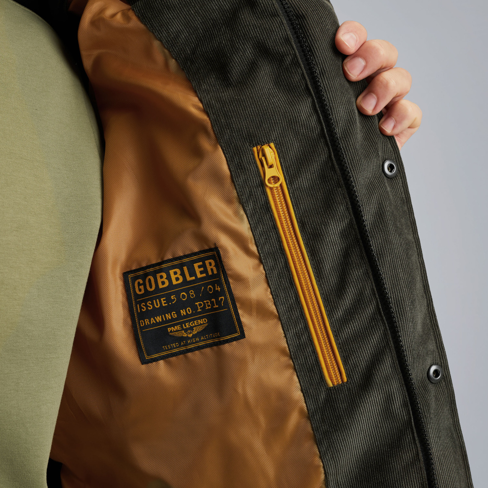 PJA2508104-8039_model_8