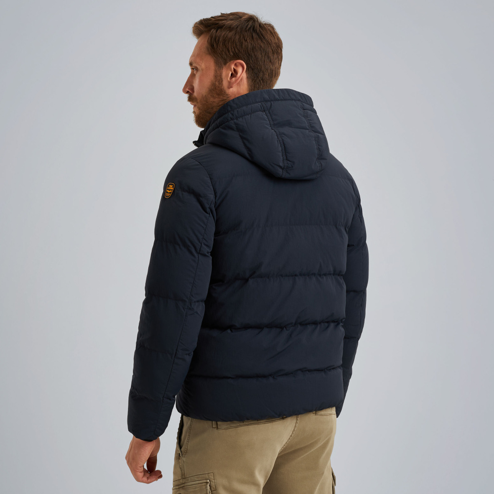 PJA2508117-5281_model_3