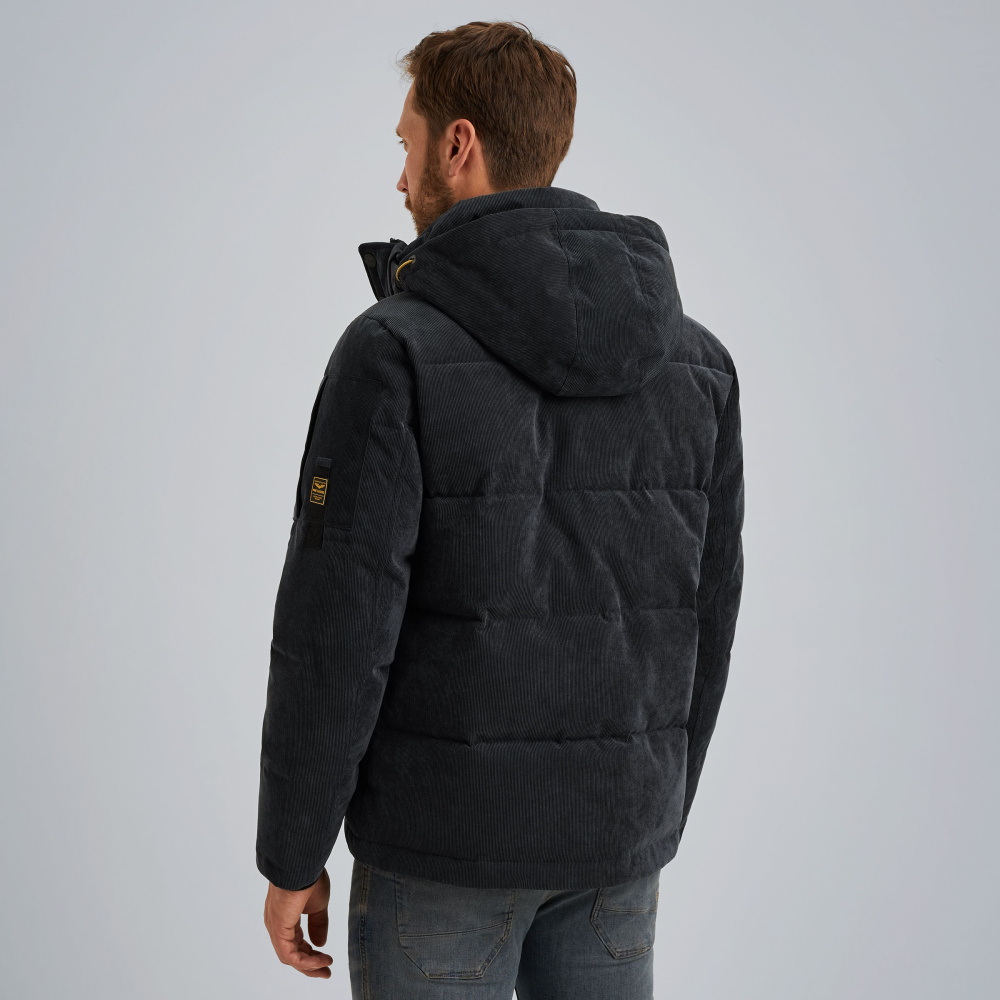 PJA2508104-5281_model_3