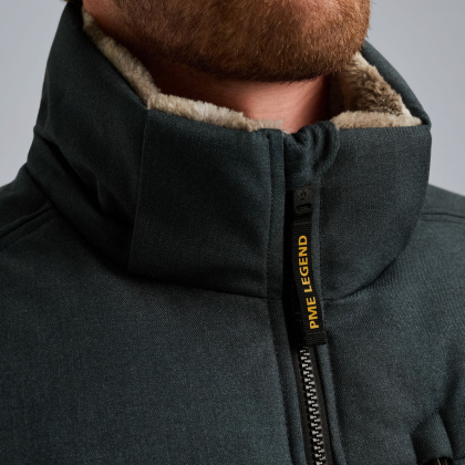 PJA2508116-5125_model_8