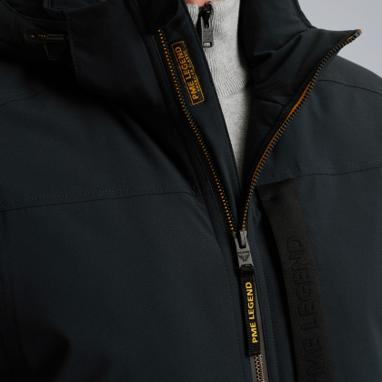 PJA2508111-5281_model_4